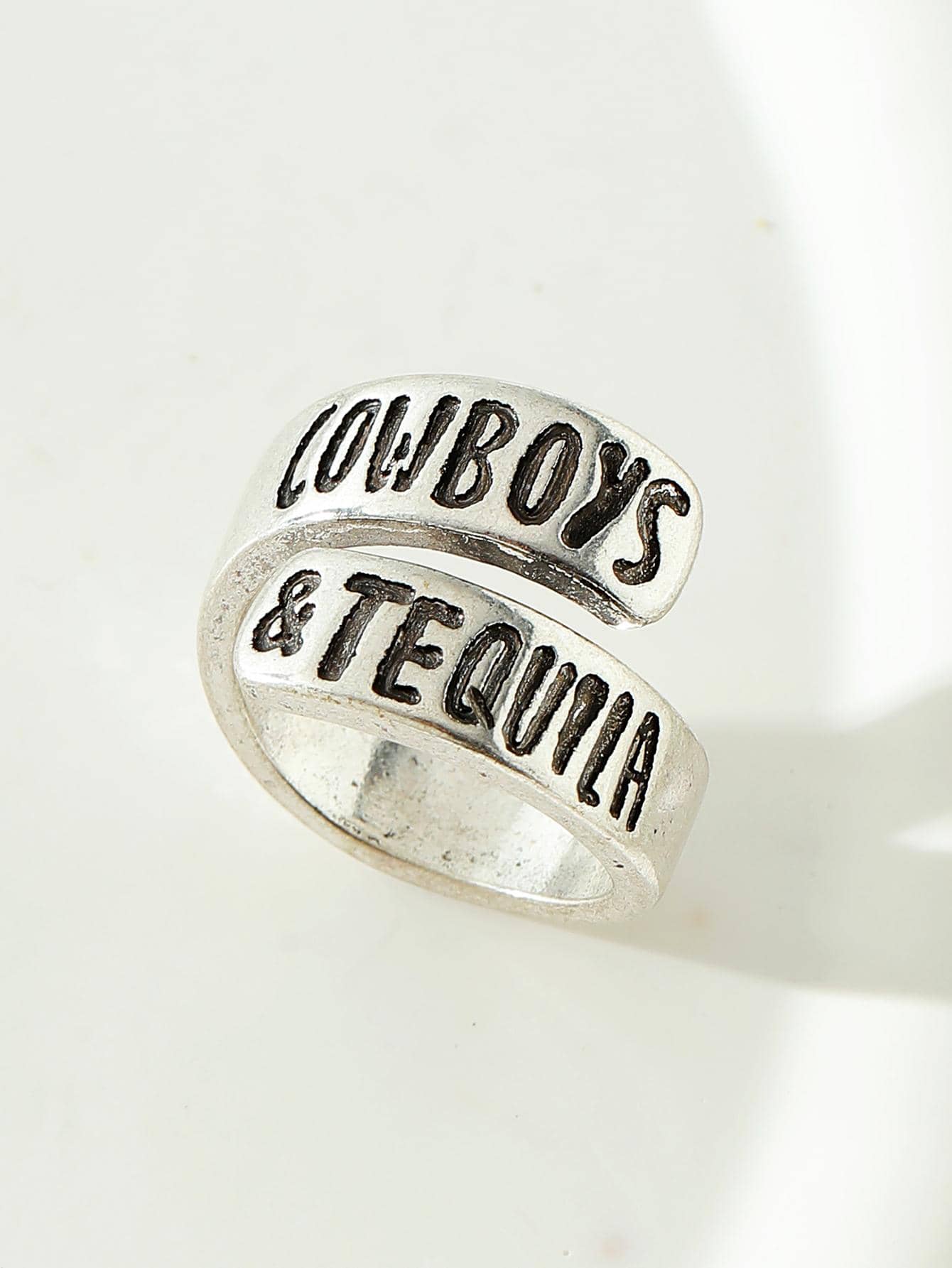 Slogan Detail Ring