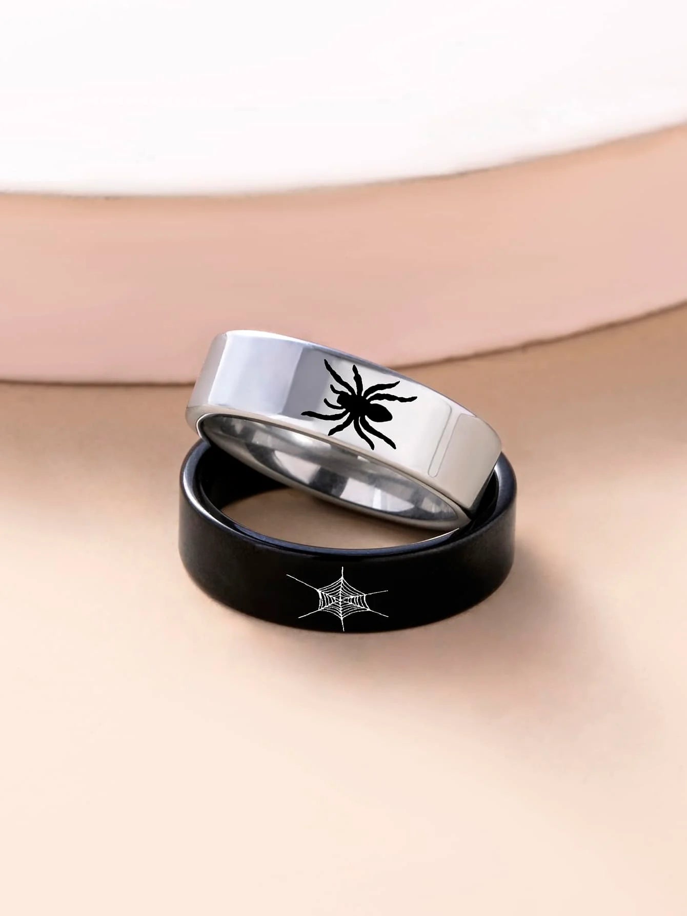 suteyi 2pcs Stainless Steel Spider Print Couple Rings, Halloween Spider Dark Rings