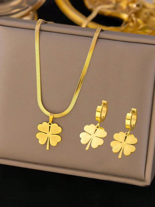A Set Of 3pcs Vintage & Luxurious Lucky Four-Leaf Clover Necklace & Earrings Suit For Ladies To Wear At Parties
