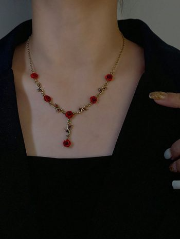 1set 3pcs Women's Personality Gothic Style Red Rose Design Vintage Bracelet, Necklace, Earrings Set