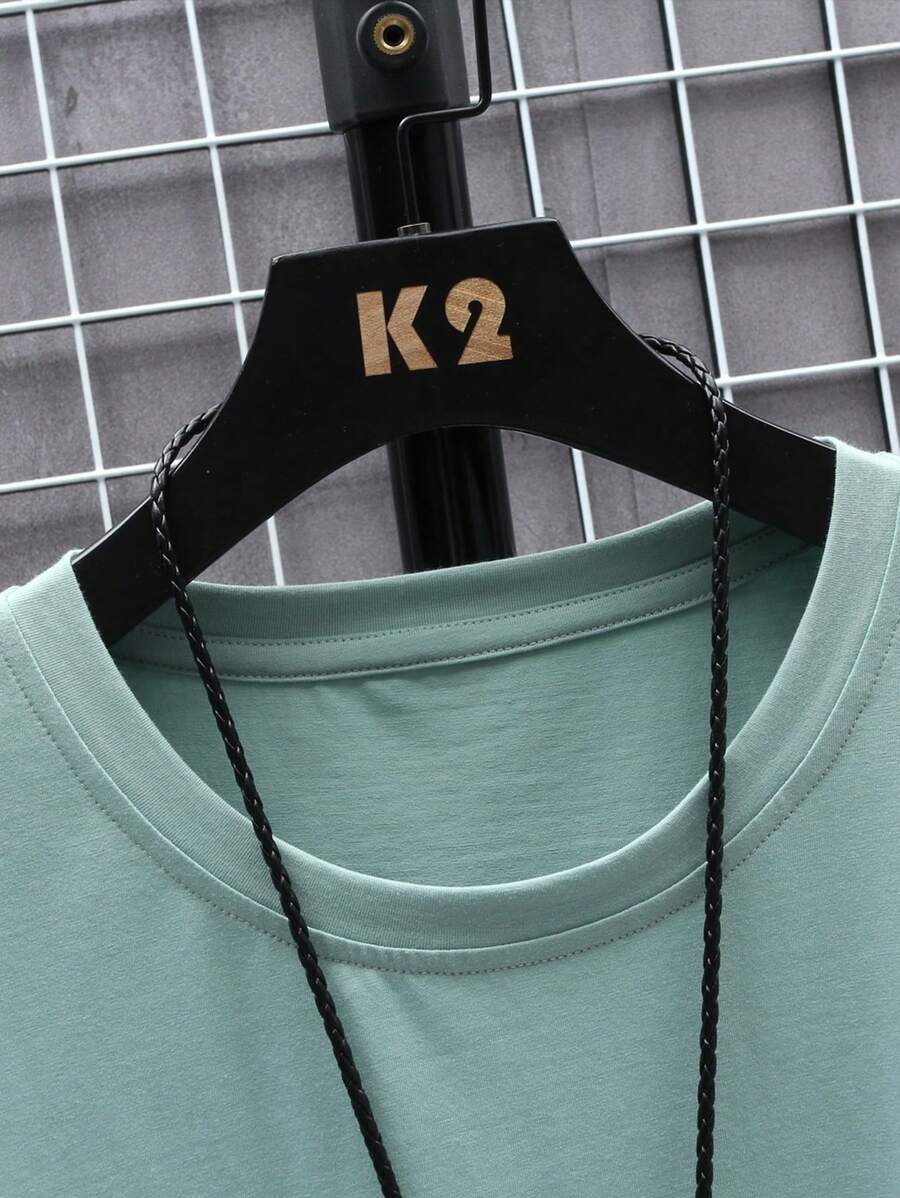 Manfinity Homme Men's Solid Color Round Neck Short Sleeve T-Shirt