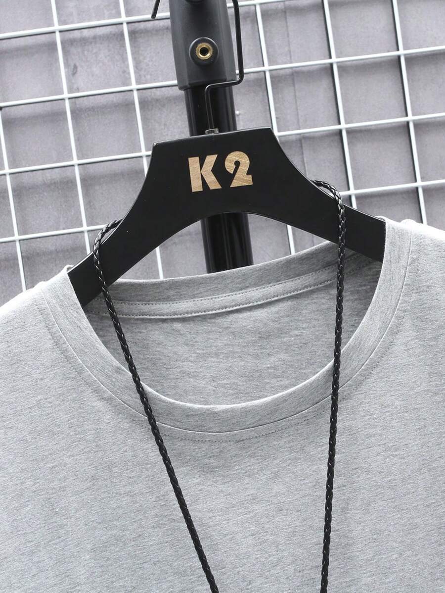 Manfinity Homme Men's Solid Color Round Neck Short Sleeve T-Shirt