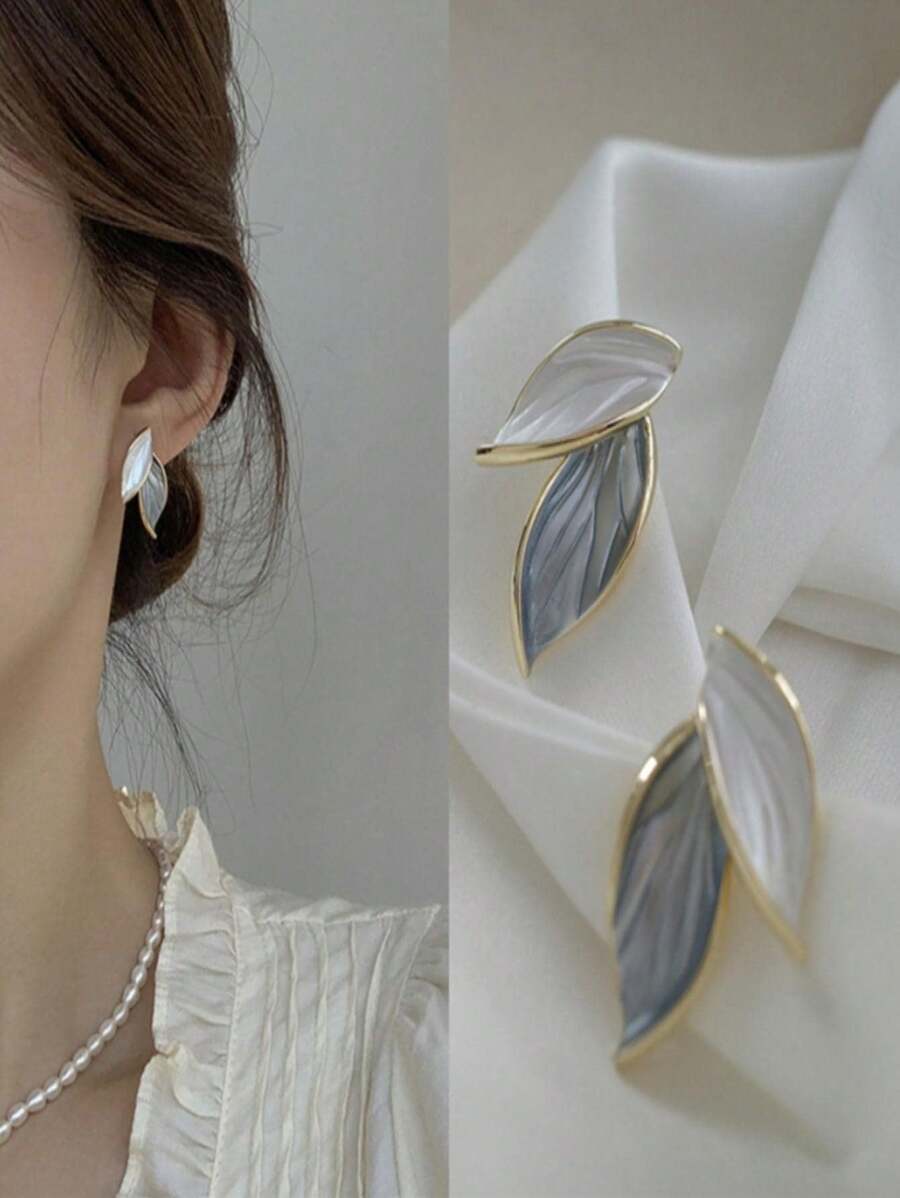 Personalized French Light Luxury Simple And Elegant Mori Leaf Lady Earrings 1 Pair