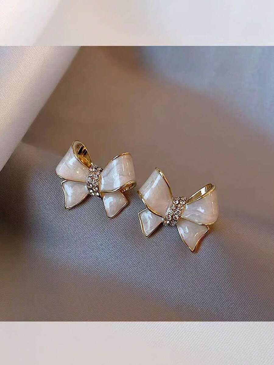 1pair Korean Fashionable Gentle White Ribbon Bowknot Design Earrings For Women With Small Gems, Retro Style