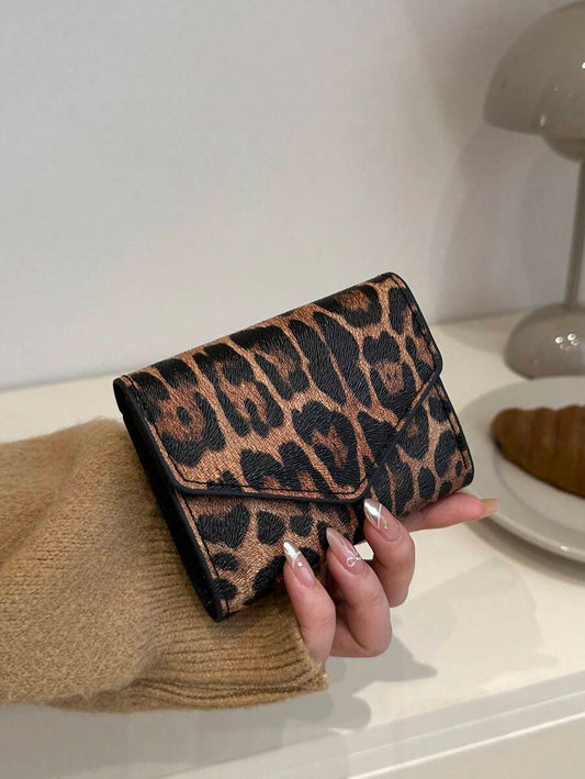 Metallic Crocodile Embossed Pocket Wallet Small Bi-Fold Slim Women Wallet PU Leather ID Card Minimalist Fashion Modern Business Anniversary On Valentine Day For Birthday GiftFemale Lady Girls Women Gift Gift Bag Present Gifts For Teachers Hot Pink Busines